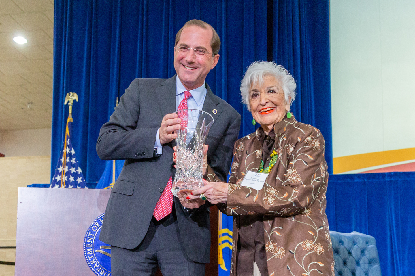 Sec. Azar presents award to Dr. Margaret Giannini 